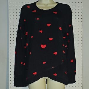 Philosophy COMFY soft Black and Red Heart Top, Size M